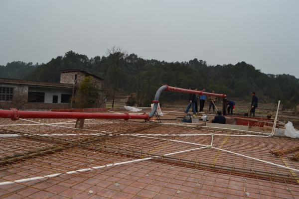 搅拌拖泵湖南邵东工地现场楼面浇筑